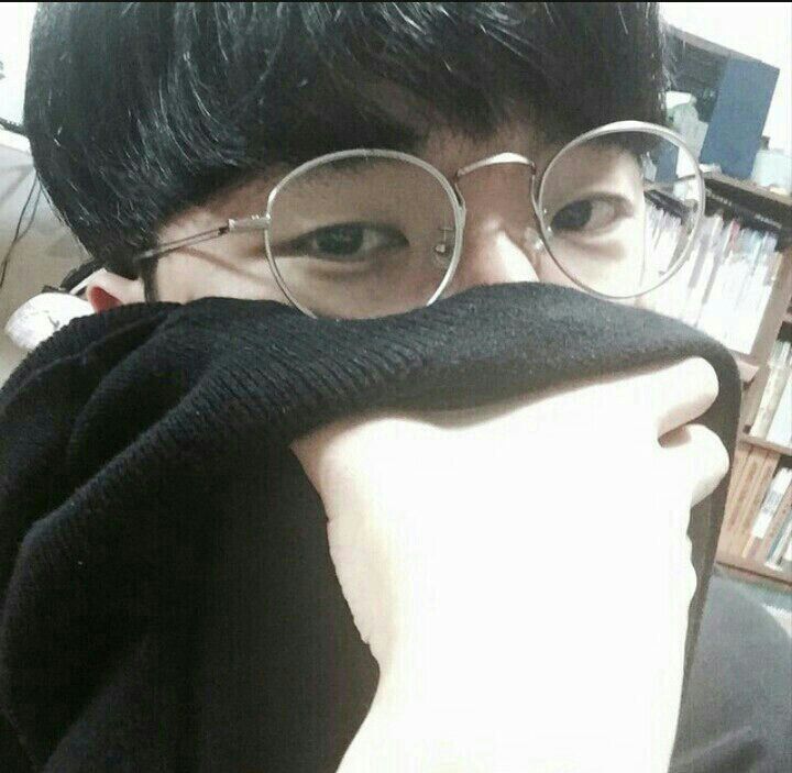 cute Korean Boy dp